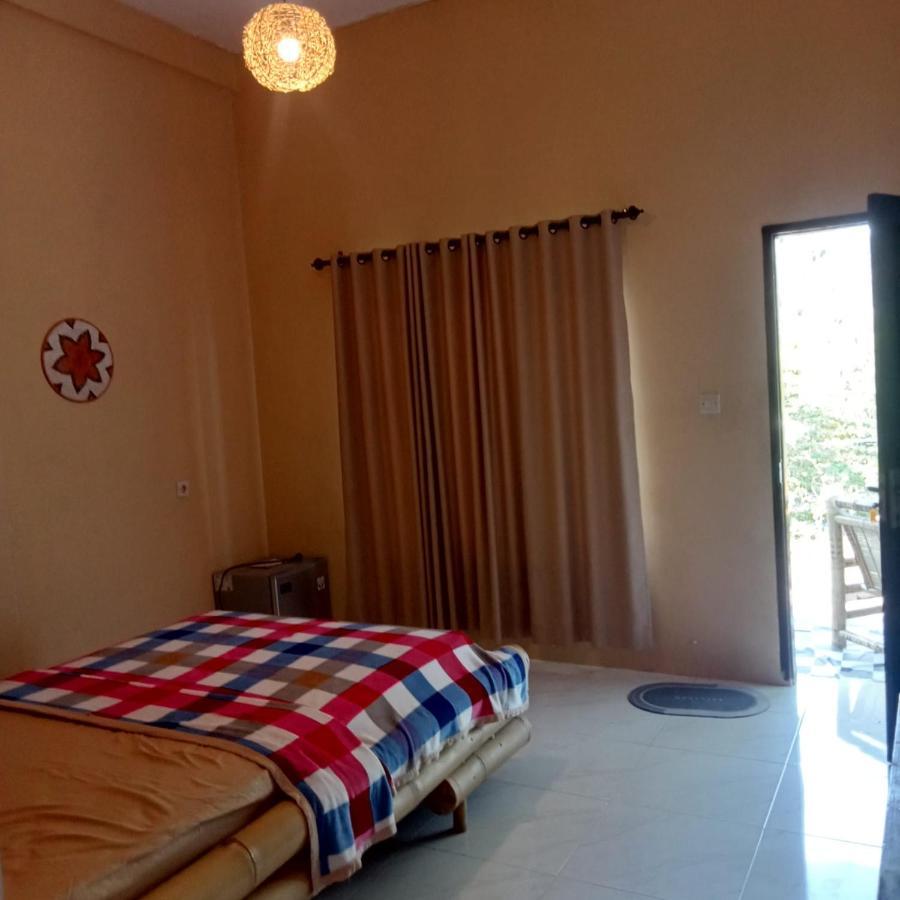 Sunrise Bukit Asam Homestay Kuta  Экстерьер фото